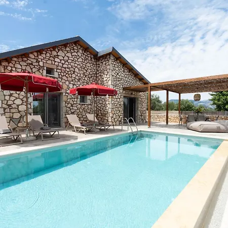 τilevoides Nisi Villa *