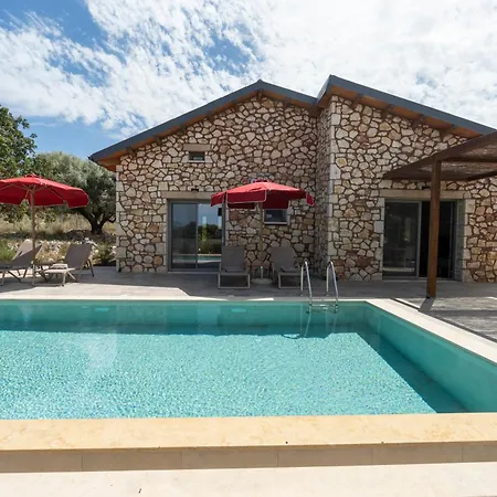 τilevoides Nisi Villa Spartokhórion